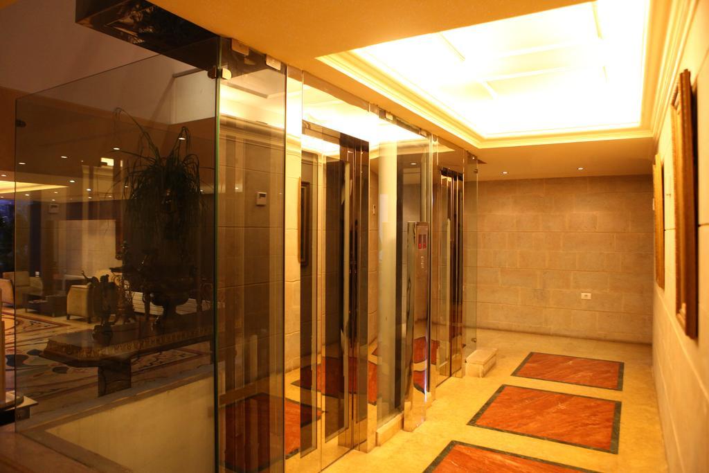 City Suite อาเลย์ ภายนอก รูปภาพ